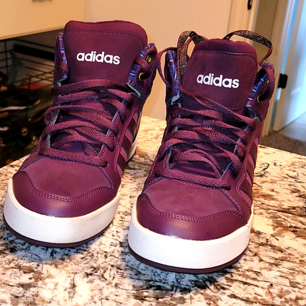 Addidas mid sneakers